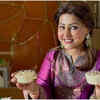 Article image for: <i class="tbold">Hina Khan</i> prepares Iftaar special Phirni; impresses her family members