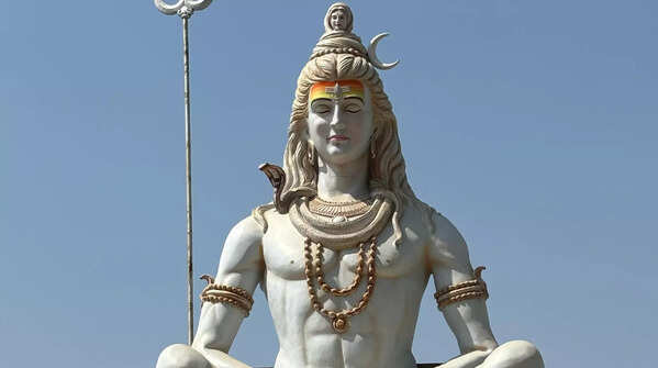 Which flower is not offered to Lord Shiva?