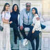 Article image for: Family <i class="tbold">vacation</i>