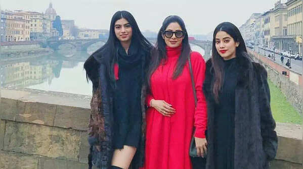 Like mother, like daughters