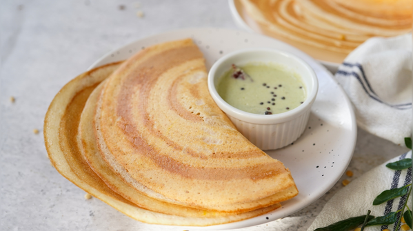 Plain dosa with coconut chutney