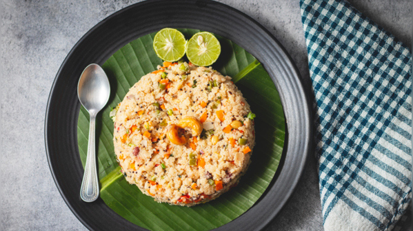 Steamed vegetable upma