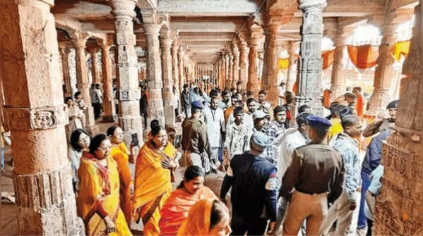 Emotions run high in Dhar