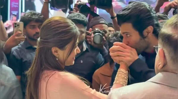 Public moments that confirmed the relationship
