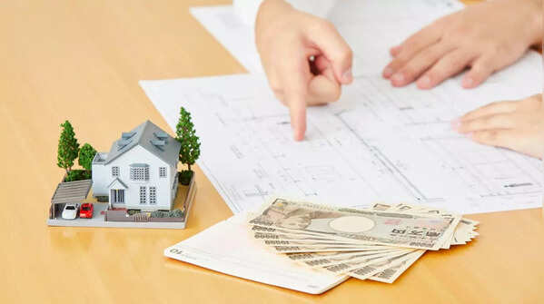 Overleveraging with excessive debt