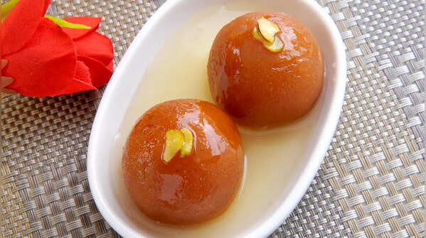 Bread Gulab Jamun