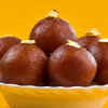 Article image for: Leftover <i class="tbold">roti</i> Gulab Jamun
