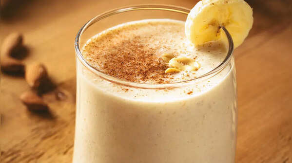Banana Almond Smoothie