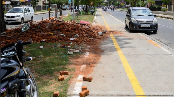 Encroachments and Obstructions Noted