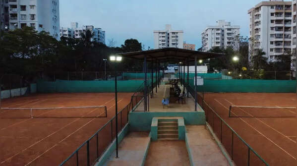 Private clubs too costly for many