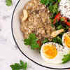 Masala Oats with Boiled Eggs