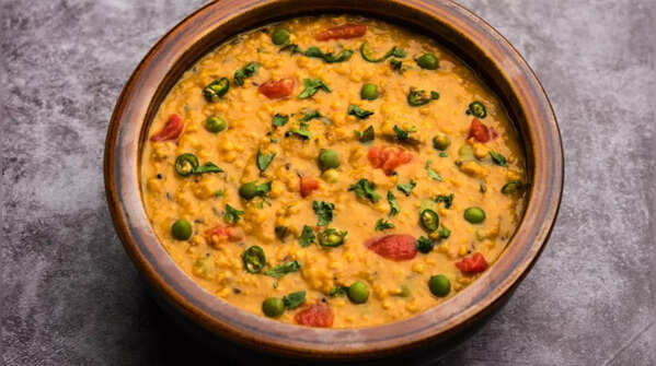 Sunday: Masala Oats with Veggies