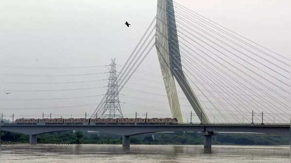 Bridge and double-decker viaduct built over Yamuna
