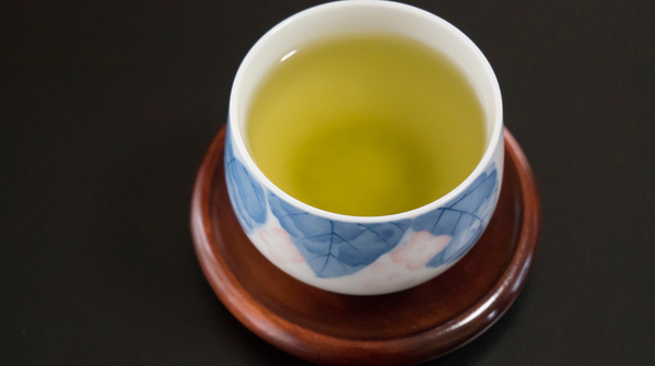 Green tea may gently increase calorie burning