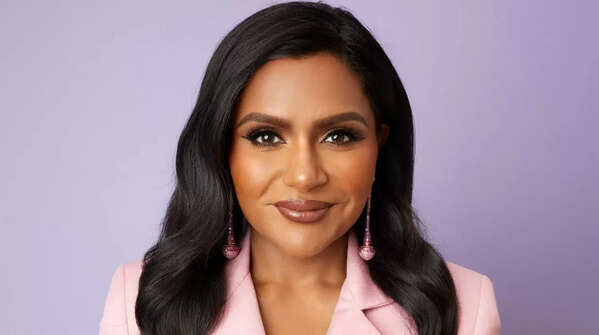 Mindy Kaling (Kelly)