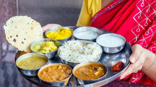 What are the dishes prepared on this day?