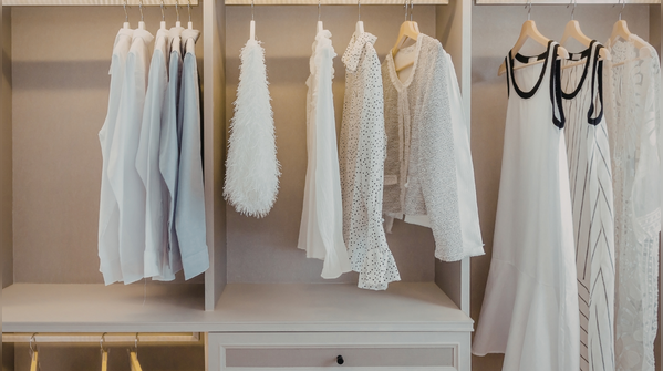 Why white clothing is often recommended