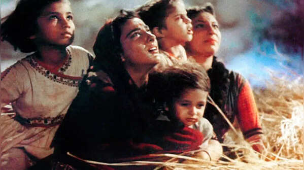 ‘Mother India’ (1957)