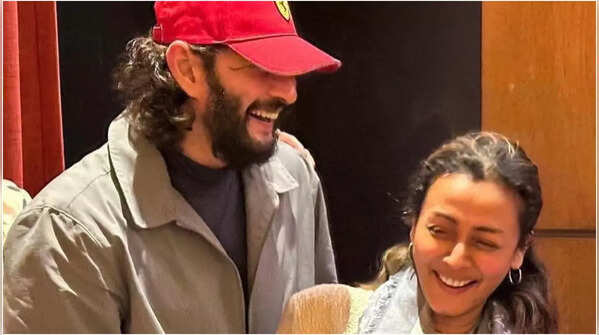 Mahesh Babu Namrata Shirodkar meets in Vamsi