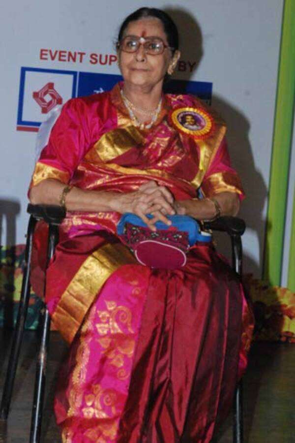 Anjali Devi Stills