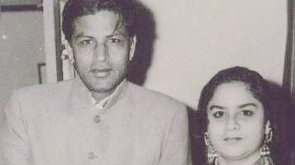 Early life of SRK