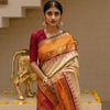 How many sarees does KSIC produce in a day?