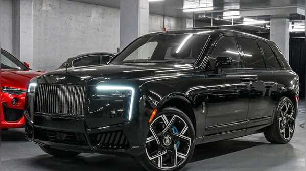 Rolls-Royce Cullinan Black Badge
