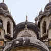 Article image for: <i class="tbold">spread</i> across a massive royal estate