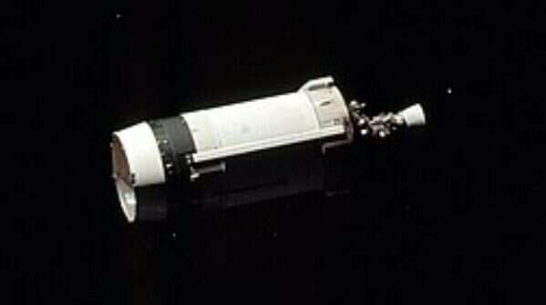 J002E3: The mystery cylinder