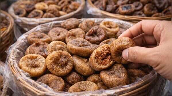 Check the softness of the anjeer