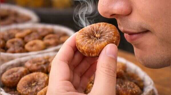 Check for natural sweetness and aroma