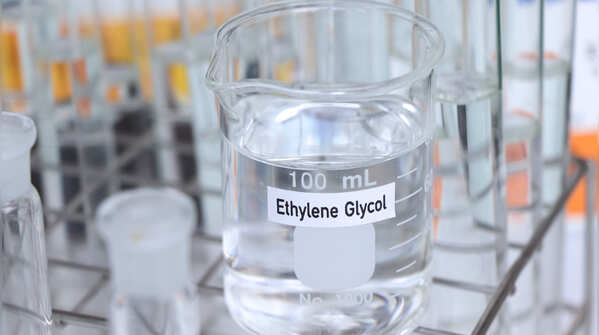 Side effects of consuming ethylene glycol