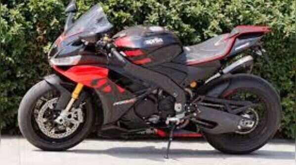 Aprilia RSV4 Factory