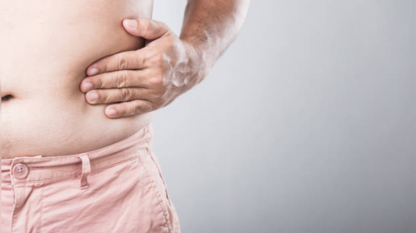 Are there signs that someone isn't drinking enough for kidney health?