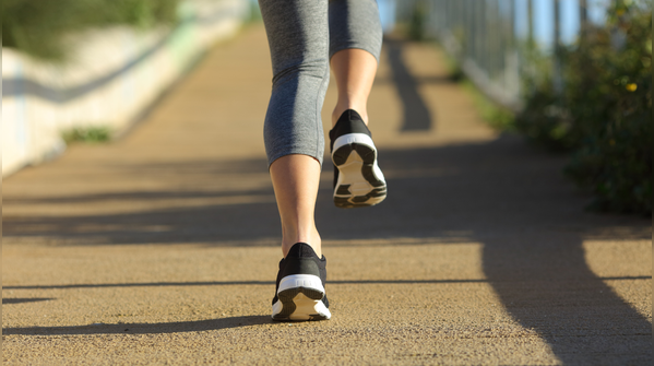 A simple way to test your walking speed at home