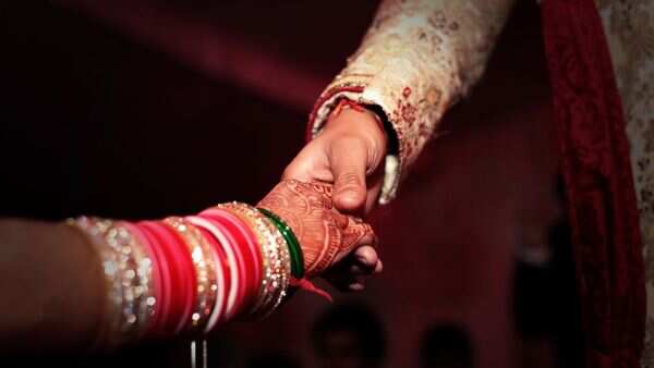 Dinesh Pictures