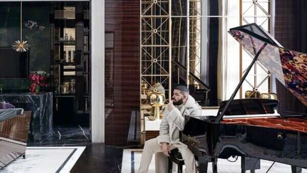 Drake Photos