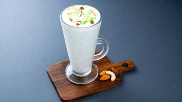 Lassi with Chia Seeds