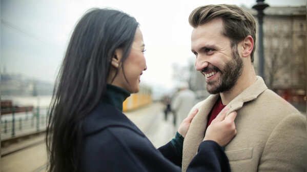 Always in “flirt” mode on social networks