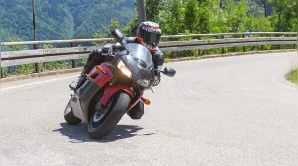 Traction Control System (TCS)