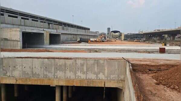 Overpass near the railway underbridge underway
