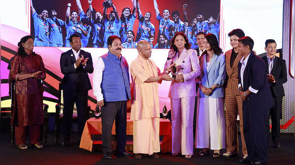 The Honourable CM felicitates the incredible Women’s Cricket Team, alongside Rajeev Shukla at #TOISA2025