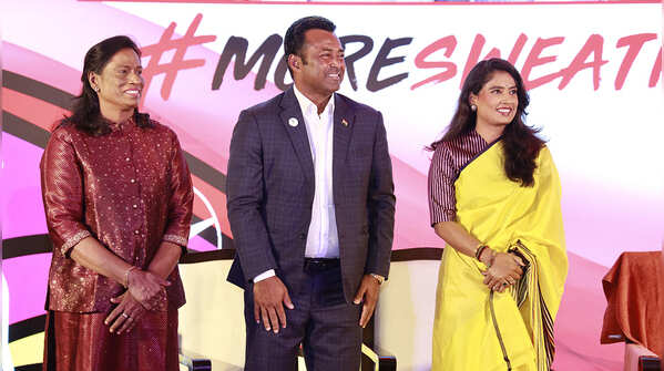 Mithali Raj presents the Badminton Category Awards at #TOISA2025 - Badminton Category (Male) Award: Lakshya Sen, Badminton Category (Female) Award: Treesa Jolly and Special Recognition (Badminton Category) Award: Mathias Boe