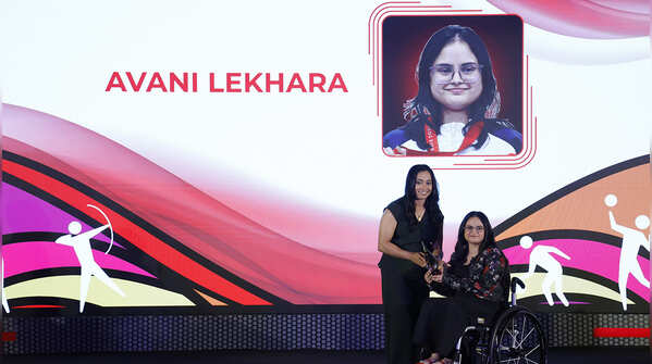 Dipa Karmakar Para Shooting (Female) Award to Avani Lekhara at #TOISA2025