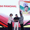 Article image for: Yogeshwar Dutt and <i class="tbold">sakshi malik</i> present the Wrestling (Female) Award to Antim Panghal at #TOISA2025