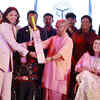 Article image for: Harmanpreet presents a cricket bat to CM Adityanath