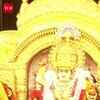 Article image for: Devotees pray at Jhandewalan Temple on <i class="tbold">Navratri</i>