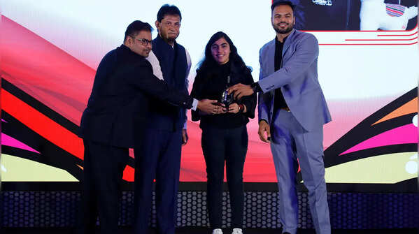 Sumit Antil, Sandeep Patil, and Prasad Sanyal honour special recognition (Watch Out For Me Player of the Year) to Suruchi Phogat at #TOISA2025