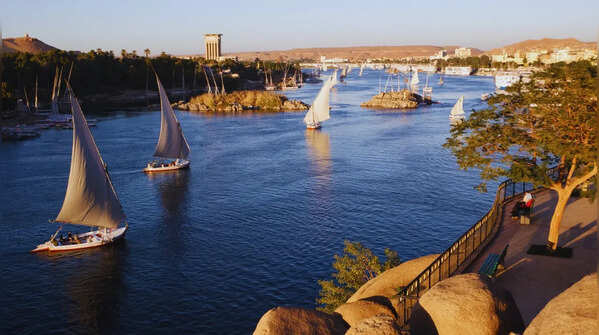 6 iconic destinations on the banks of the world’s longest river