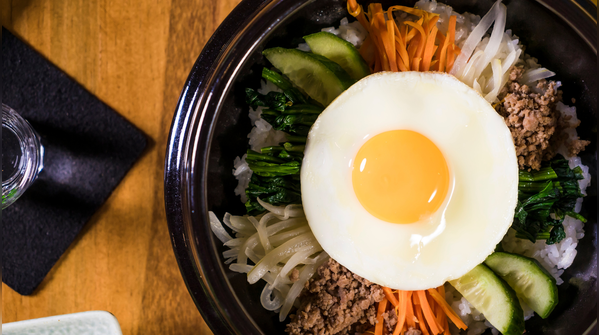 Gimbap-style rice bowls and Korean fusion dishes